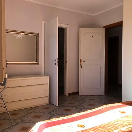 Tra Parco E Parco Vezzano Ligure