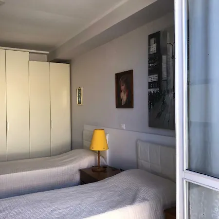 Tra Parco E Parco Lägenhet *