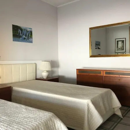 Tra Parco E Parco Vezzano Ligure