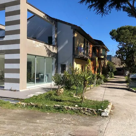 Tra Parco E Parco *